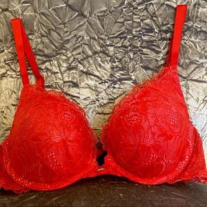 SET Victoria's Secret Plunge Bra & Panties